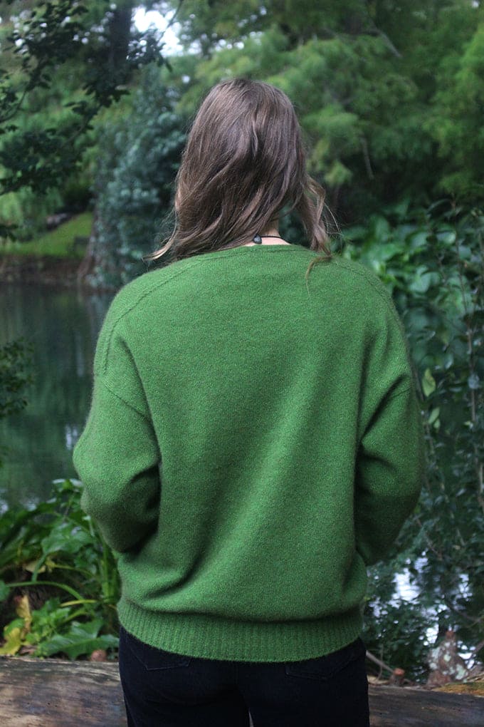 Possum Merino Cavern V Neck Jumper [9789]