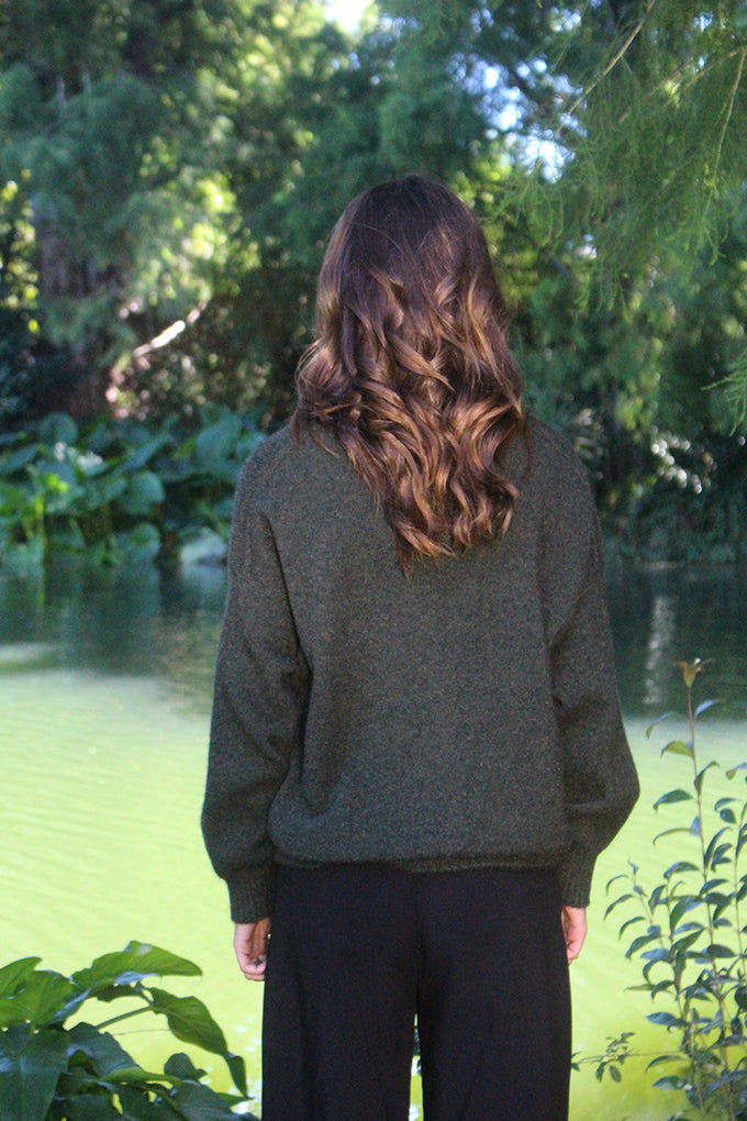 Possum Merino Cavern V Neck Jumper [9789]