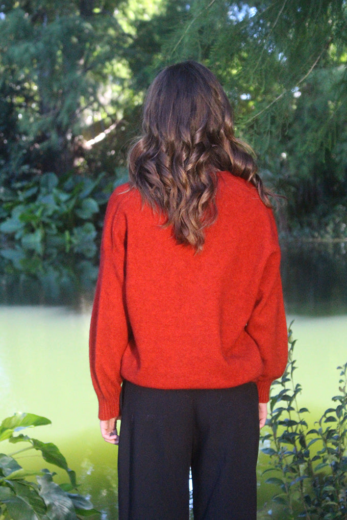 Possum Merino Cavern V Neck Jumper [9789]
