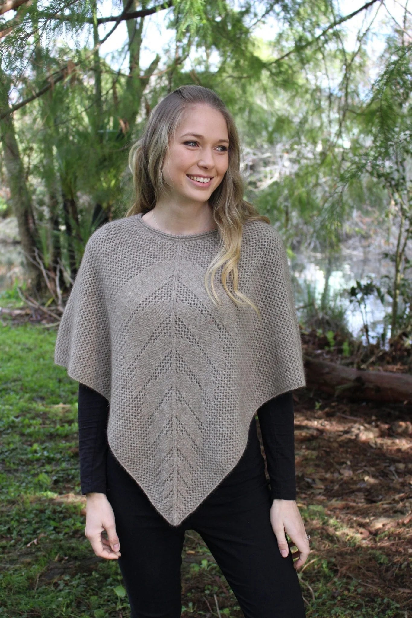 Possum Merino Lace Poncho [9980]