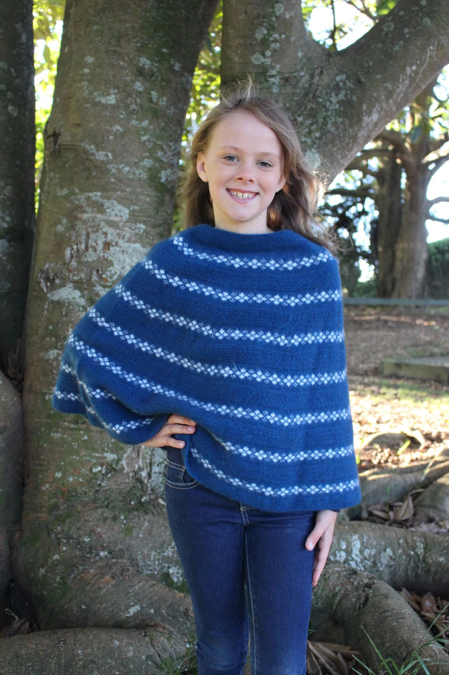 Possum Merino Girl's Poncho [CK703]