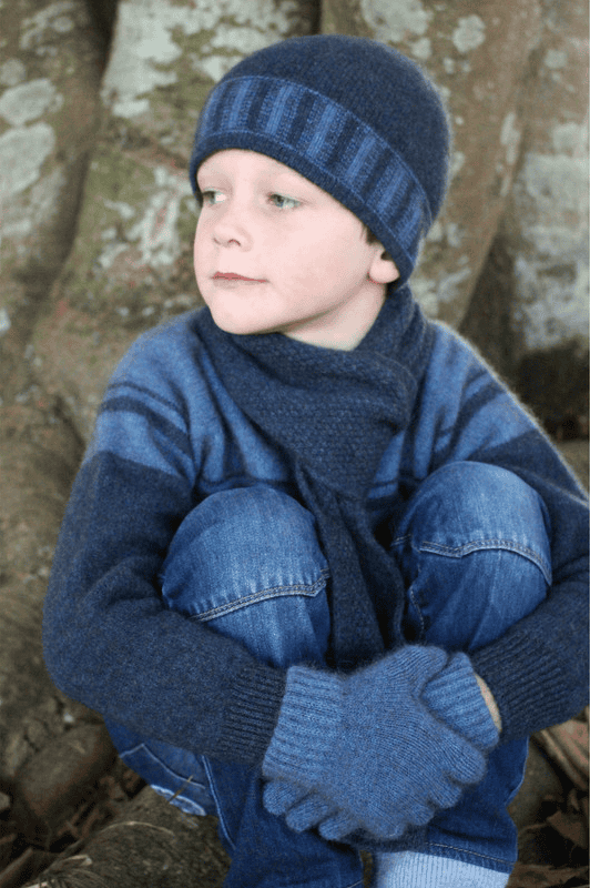 Merino & Possum Child’s Roll Trim Scarf [CK605]